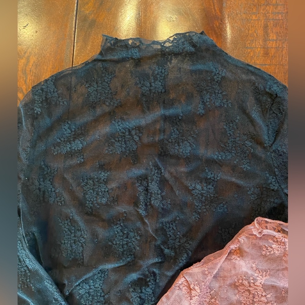 Lace Long Sleeve Tops in Black and Dusty Rose - Picture 4 of 8